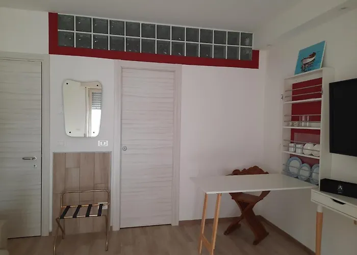Adg Emilia 10 Appartamenti Del Garda
