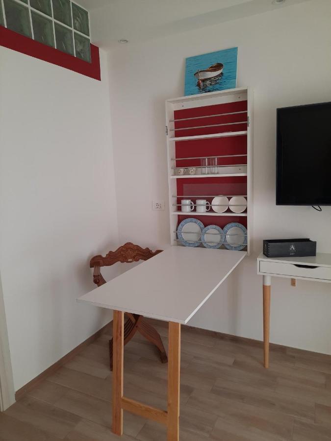 Adg Emilia 10 Del Garda Appartamento *